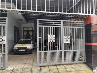 E chính chủ cần tiền bán gấp nhà mặt tiền dài 10m ngay trung tâm tt gia ray xuân lộc đn