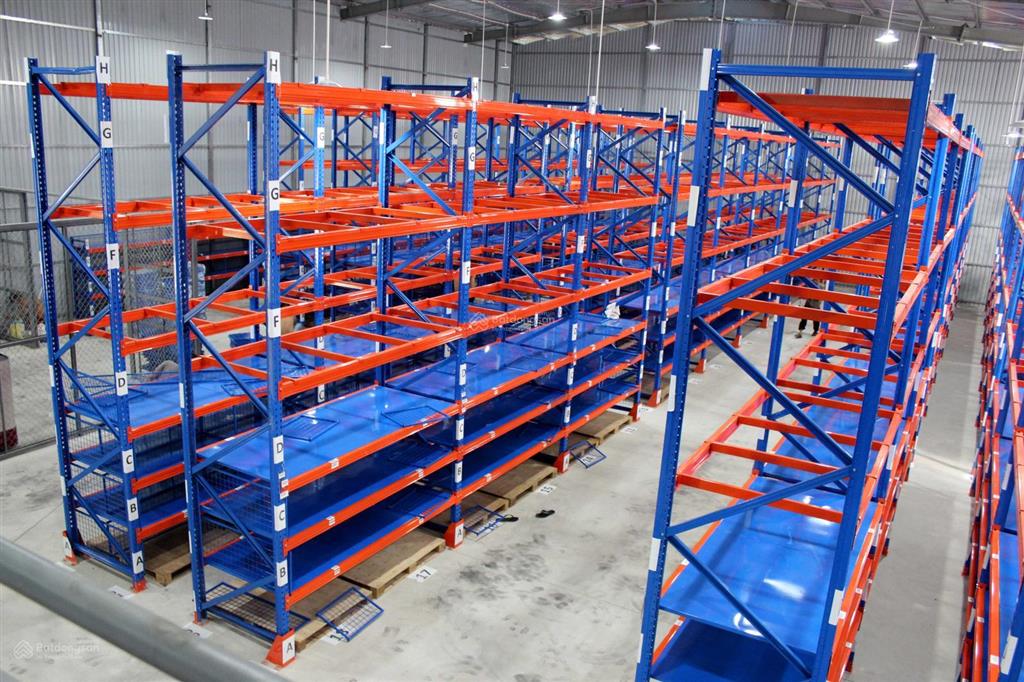 Kho hàng diện tích cho thuê lớn, nhỏ. có ô kệ, sàn trống cho thuê linh hoạt. kho vận hành nhập xuất