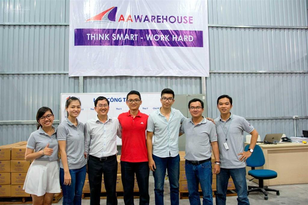 Kho hàng diện tích cho thuê lớn, nhỏ. có ô kệ, sàn trống cho thuê linh hoạt. kho vận hành nhập xuất
