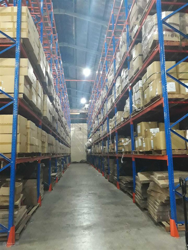 Kho hàng diện tích cho thuê lớn, nhỏ. có ô kệ, sàn trống cho thuê linh hoạt. kho vận hành nhập xuất