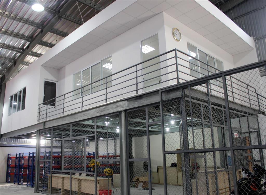 Kho hàng diện tích cho thuê lớn, nhỏ. có ô kệ, sàn trống cho thuê linh hoạt. kho vận hành nhập xuất