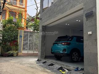 Lô góc 3 mặt thoáng  6 tầng thang máy 40m giá 11.3tỷ