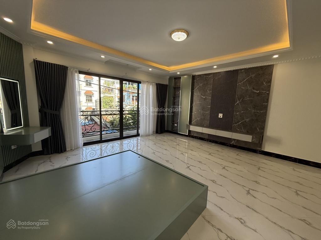 Siêu phẩm 6 tầng thang máy  lô góc  trung tâm phường phúc lợi  hàng xóm vincom long biên