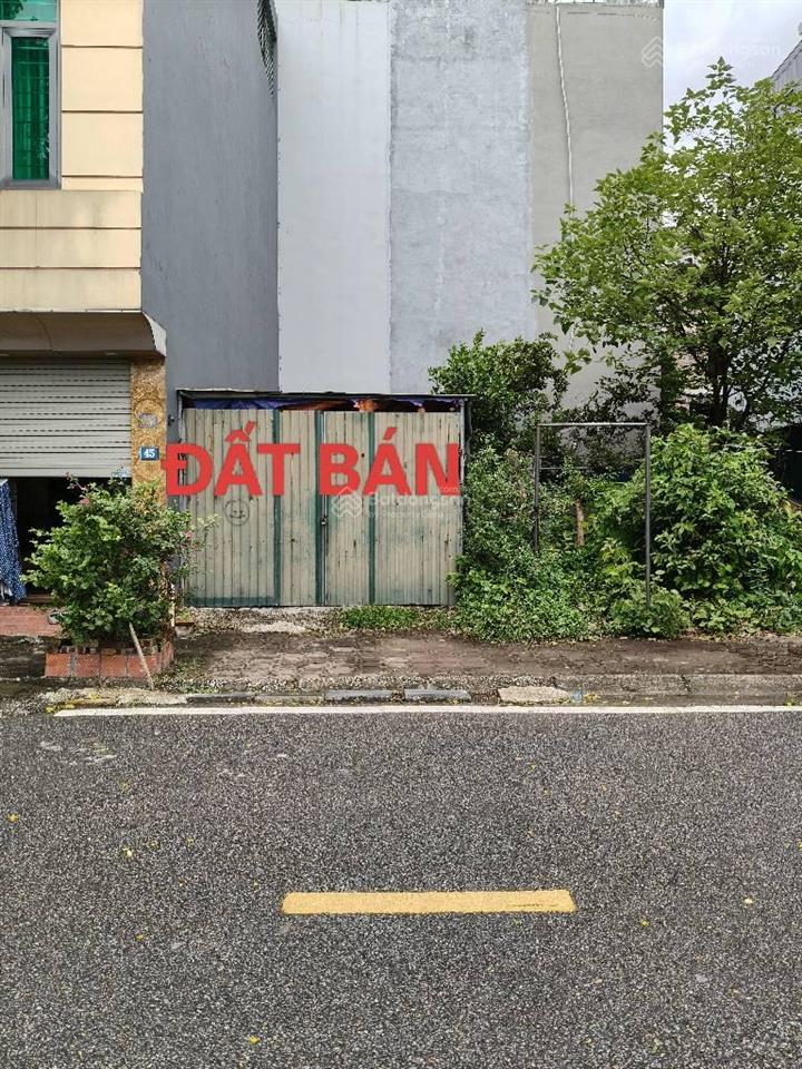 Hàng hiếm  vừa ở vừa kinh doanh.
đất vị trí vàng đối diện chung cư, sát công viên ánh sáng