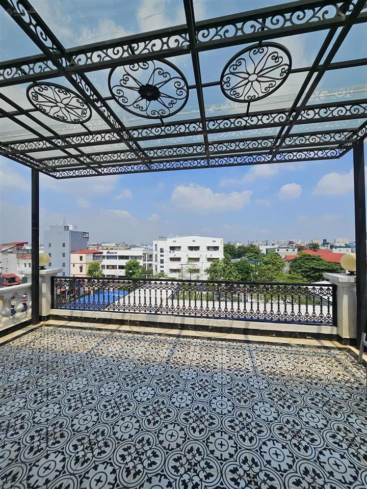 Cực đỉnh  ô tô tránh 6 tầng thang máy lô góc nhà nở hậu thông số hiếm, 40m2 giá 12 tỷ