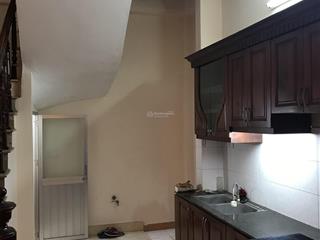 Nhà số 56, ngách 6 ngõ 426 đường láng, 33m2x3,5t. giá 11tr/tháng