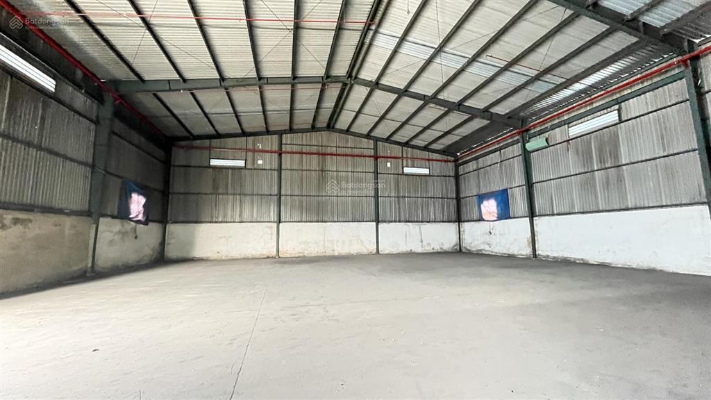 Cho thuê kho 400m2 có pccc tự động giá chỉ 44tr gần ngã tư gò dưa