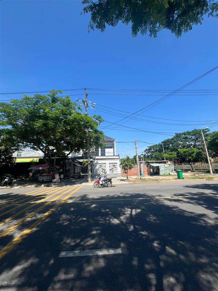 Bán đất hồ nghinh, sơn trà góc 2 mặt tiền 262m2 ngang 10,7m. ra biển 400m, quy hoạch xây 12 tầng