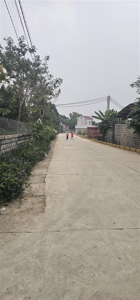 311m2 lô mặt tiền mở rộng tai xóm liên khuê xã cư yên lương sơn hòa bình