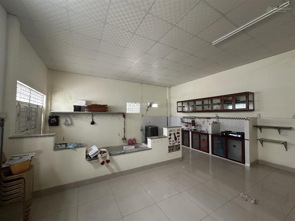 Bán căn góc mặt tiền đường nguyễn thị minh khai diện tích 171m2 ngang 6m vuông vức giá chỉ 250tr/m2