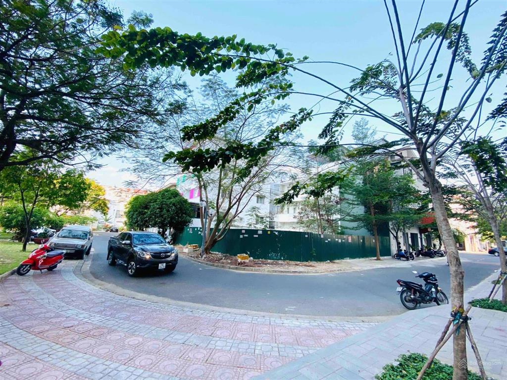 Bán lô góc biệt thự đối diện công viên hồ nước trung tâm kđt vĩnh điềm trung giá chỉ 22 tỷ