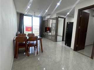 Cho thuê căn fpt plaza 2 sẵn ở ngay căn 2 pn  zalo 0906 565 ***