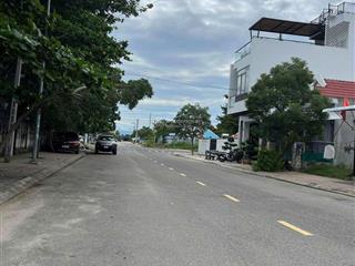 Tổ 14tt vạn giã (kkt vân phong)mặt tiền đường phạm ngũ lão. đường nhựa 16m tính luôn lề, hướng nam