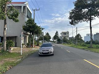 Bán lô góc 2 mặt tiền đường nguyễn thái học, tp bà rịa giá chỉ 2 tỉ 950 triệu