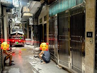 7, 5 tỷ 27m2 ( có thương lượng) ô tô vf3 qua nhà  5 tầng  ngõ 72 trịnh đình cửu  hoàng mai