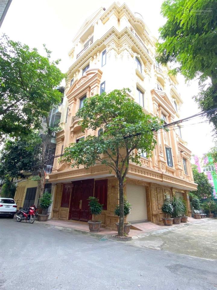 Biệt thự 8 tầng thang máy, ngoại giao đoàn 148m2, gara ôtô, thiết kế hiện đại, nội thất cao cấp