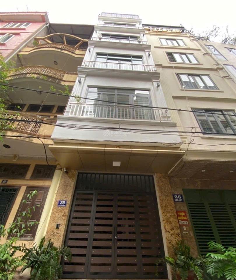 Tòa ccmn, 6 tầng thang máy giáo viên đh mỏ, view bv phương đông, 11 phòng khép kín, nội thất xịn