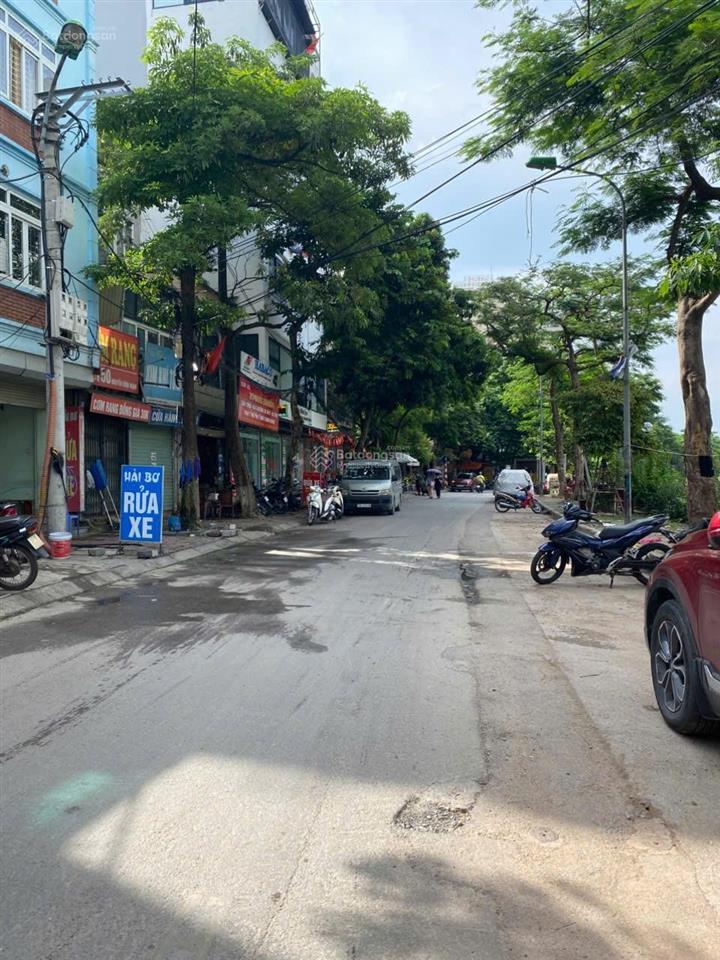 Mảnh đất vàng, mặt phố cầu giấy 66,8m2, vỉa hè, ôtô tránh đỗ ngày đêm, kinh doanh các thể loại