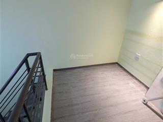 Bán nhà trong ngõ phố hàng mã, từ tầng 2 trở lên, 3 tầng 1 lửng, thoáng mát khép kín