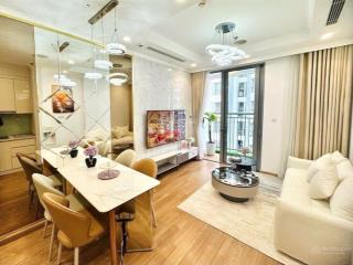 Tôi chính chủ cần bán căn hộ 2 ngủ 2wc nhà như hình full nt 0989 996 ***