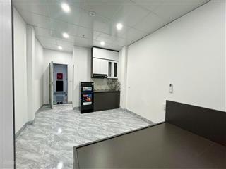 Cho thuê căn hộ tòa ccmn mới ngõ 43/99 trung kính  thoáng  đủ đồ có máy giặt riêng  giá từ 4tr8