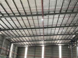 Cho thuê xưởng dt 2100m2 kcn đức hòa long an