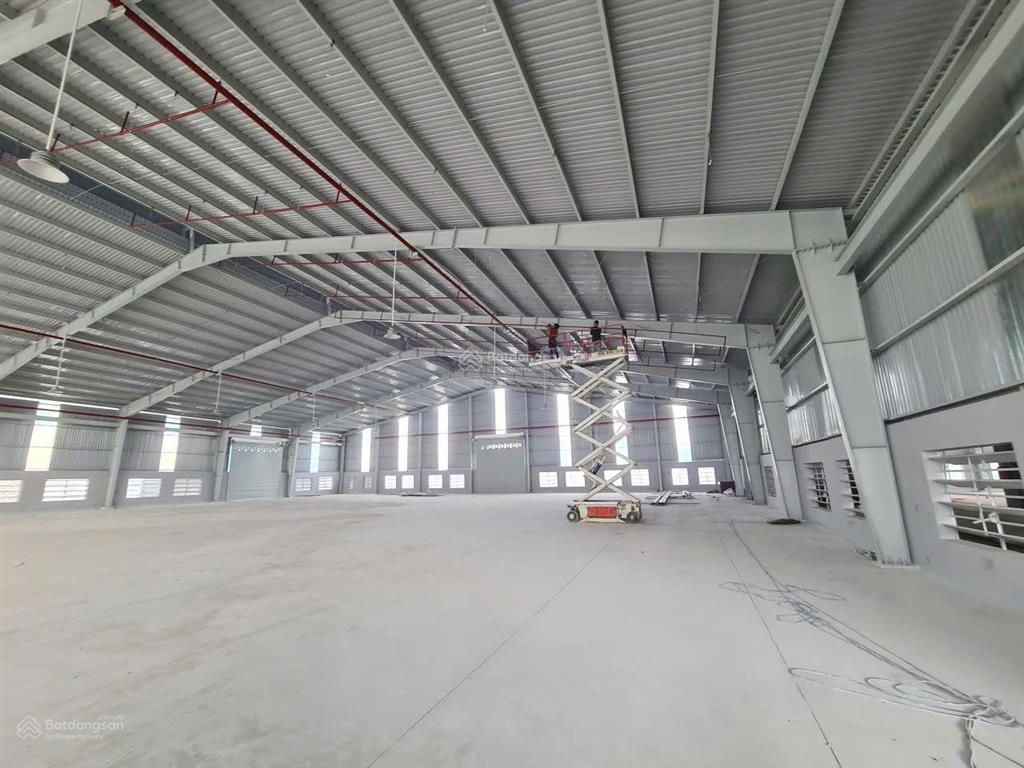 ### bán xưởng giá rẻ dt 7100m kcn đức hòa long an