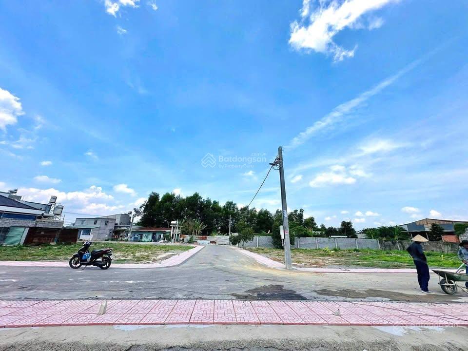 Bán đất nền liền kề, có lô góc 2 mặt tiền ngay cầu tân triều. giá đầu tư