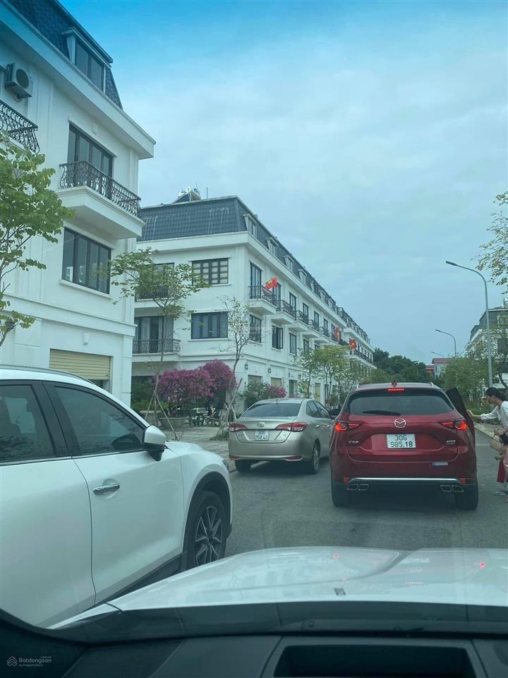 Hàng hiếm liền kề long việt riverside 84m2 hướng mặt sông và công viên.  0962 202 ***