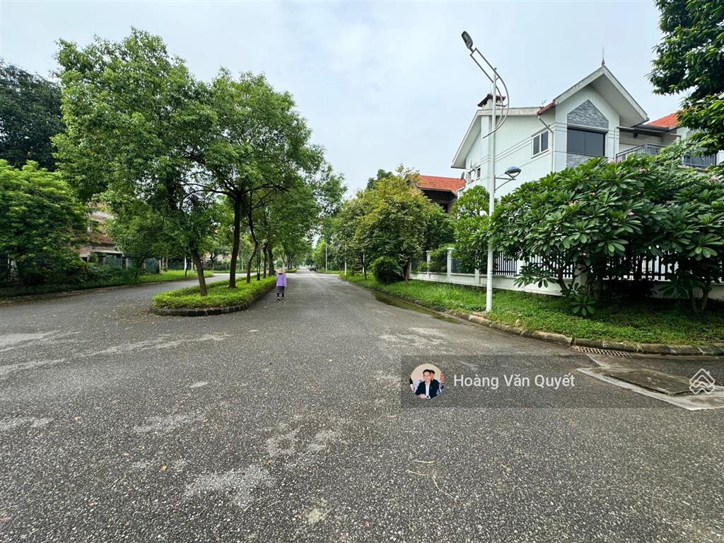 Bán biệt thự đơn lập 372m2 khu biệt thự quang minh view sông cực hiếm giá 7x tr/m2.  0962 202 ***