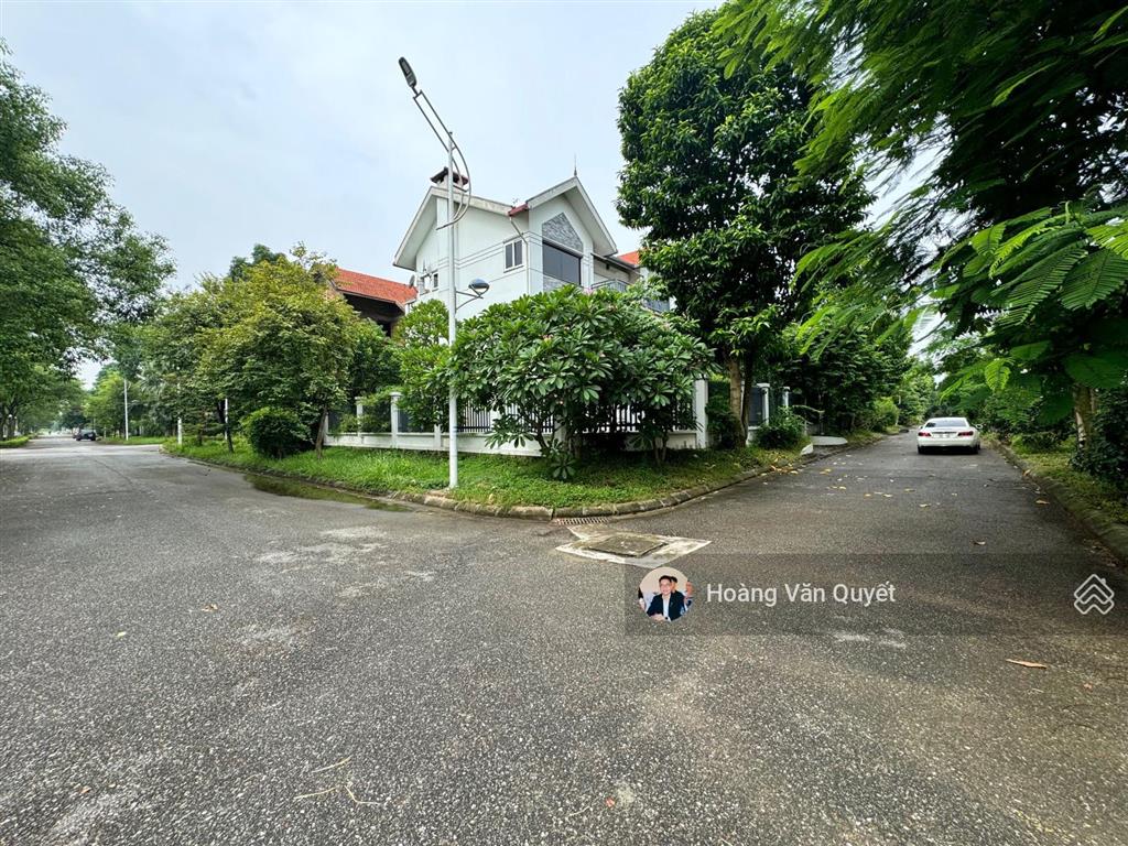 Bán biệt thự đơn lập 372m2 khu biệt thự quang minh view sông cực hiếm giá 7x tr/m2.  0962 202 ***