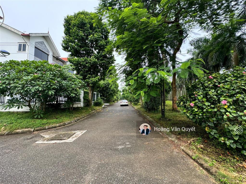 Bán biệt thự đơn lập 372m2 khu biệt thự quang minh view sông cực hiếm giá 7x tr/m2.  0962 202 ***