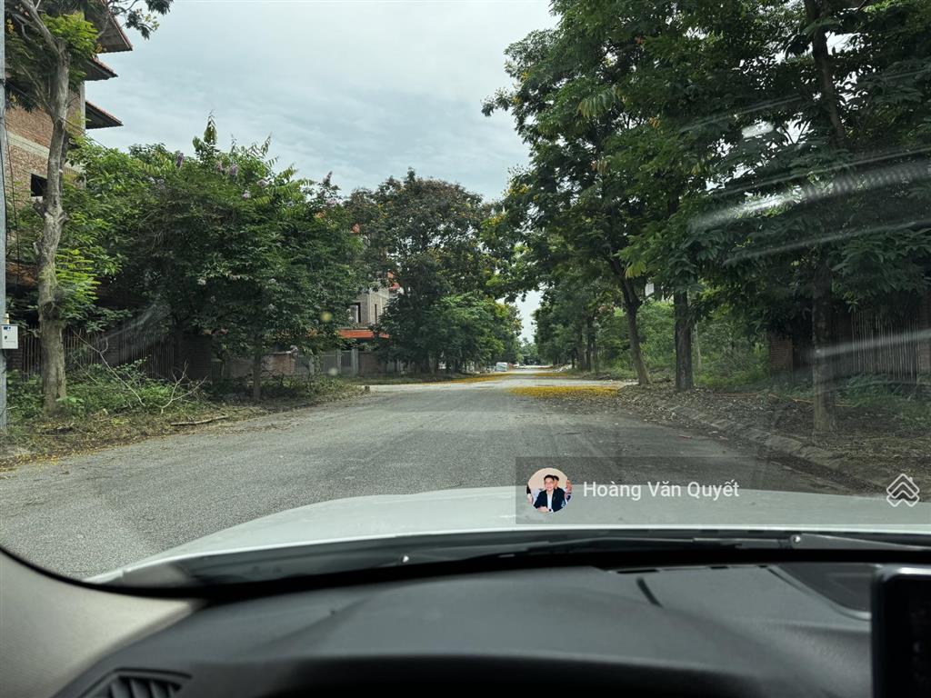 Bán 315m2 đất xây biệt thự quang minh mê linh hà nội đường 27m có sổ và móng.  0962 202 ***