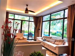 Bán biệt thự 180m2 hoàng quyên flamingo đại lải xây 2 tầng 2pn và bể bơi giá 7, x tỷ.  0962 202 ***