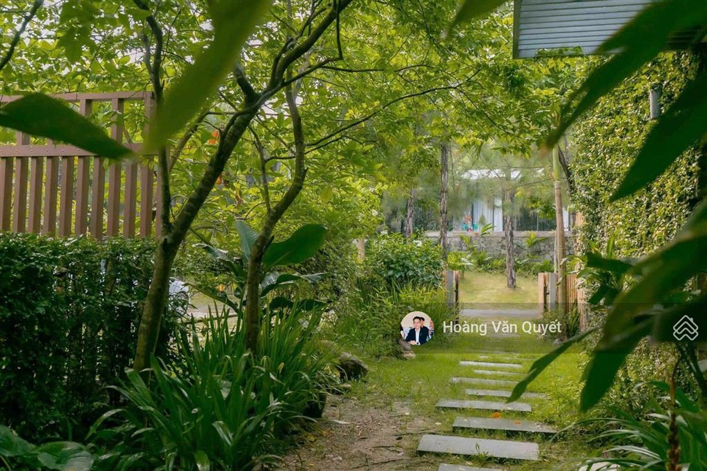 Biệt thự 323m2 mặt hồ bách thanh flamingo đại lải 3pn full đồ mới nhỉnh 30 triệu/m2.  0962 202 ***