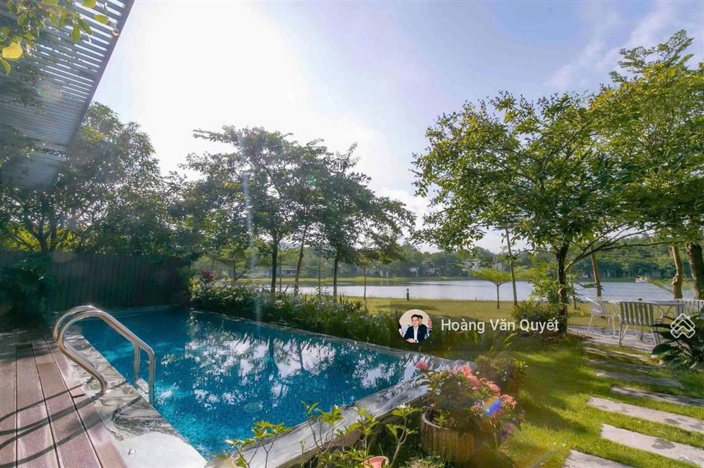 Biệt thự 323m2 mặt hồ bách thanh flamingo đại lải 3pn full đồ mới nhỉnh 30 triệu/m2.  0962 202 ***