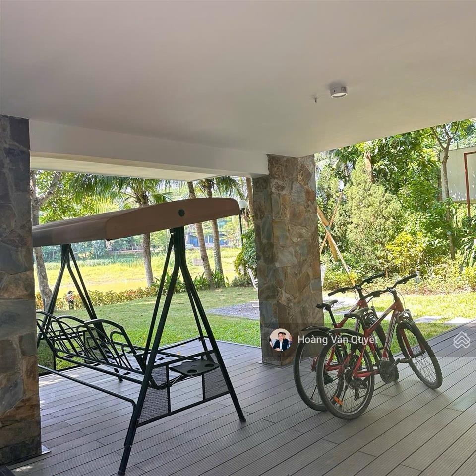 Bán biệt thự mặt hồ 360m2 flamingo đại lải sổ lâu dài 4pn bể bơi lớn. giá 23,5 tỷ.  0962 202 ***