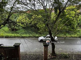 Bán biệt thự view công viên vinaconex2 382m2 hướng nam đường 11.5m sẵn sổ giá 58tr/m2. 0962 202 ***