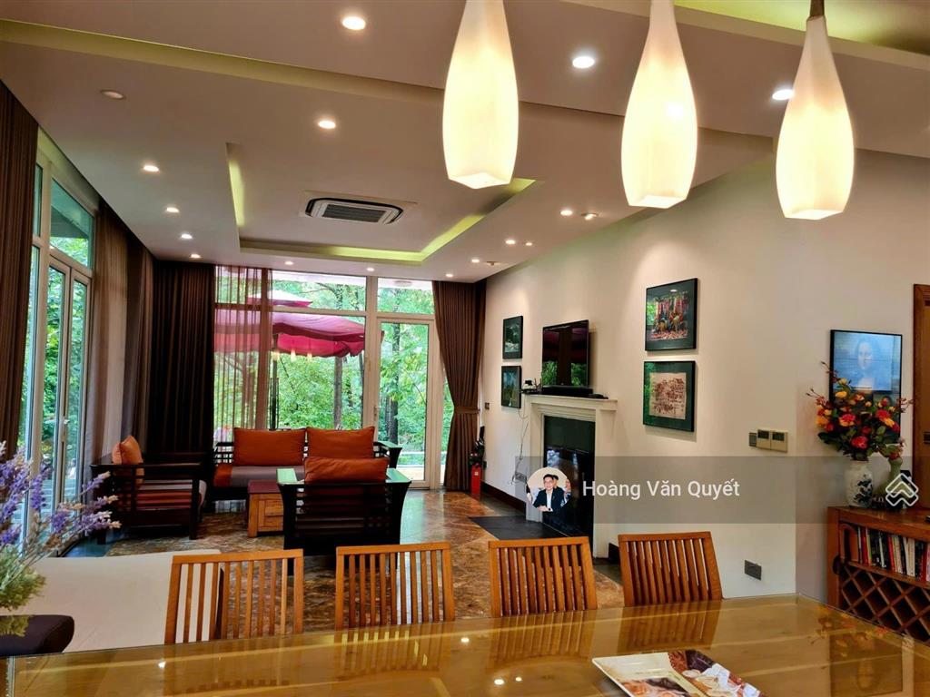 Chính chủ bán biệt thự 323m2 hilltop flamingo đại lải 3 phòng ngủ giá 8,x tỷ.  0962 202 ***