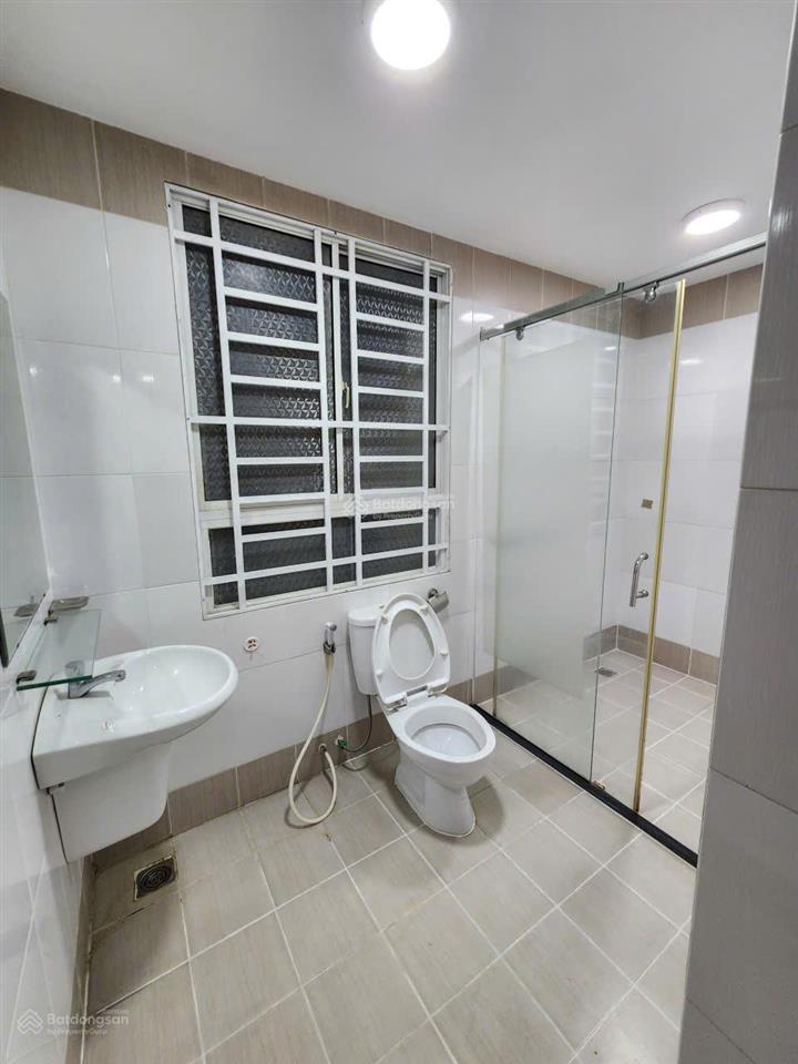 Bán nhanh căn hộ thịnh vượng, sổ sẵn, 3pn, 2c, nhà mới dọn vào ở luôn, giá 4.9 tỷ bao thuế phí!