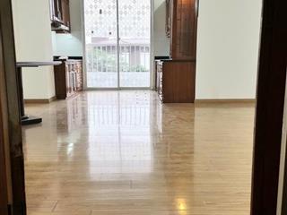 Cho thuê căn hộ chung cư c2 mỹ đình đường nguyễn cơ thạch, 85m2, 2 ngủ 2vs đồ cơ bản. giá 9 triệu