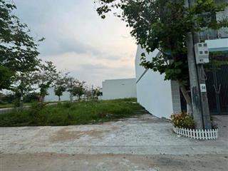 Hiếm..lô Góc 2 mặt tiền, Trường Chinh, Phú Mỹ, Vũng Tàu hơn 200M2, chỉ 4 tỷ