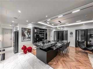 Bán căn góc đẹp nhất roman plaza, 4 ngủ 3 vs, 136m2, full nội thất xịn, tầng trung đẹp, bc đn  đb