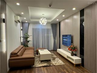 Bán gấp căn hộ 3 phòng ngủ 90 nguyễn tuân, 93m2, full nội thất xịn, ban công đông nam cực hiếm