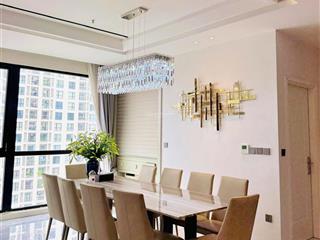 Tôi bán căn hộ 3 ngủ 3 vs 24t2 trung hòa nhân chính, 159m2, nội thất đẹp, ban công thoáng mát