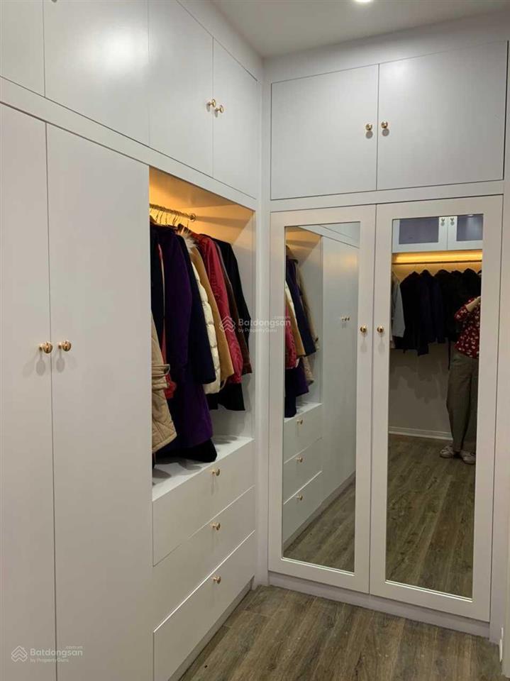 Chính chủ bán căn hộ diamond flower lê văn lương, 173m2, 3pn 2vs, full nội thất, căn góc cực thoáng