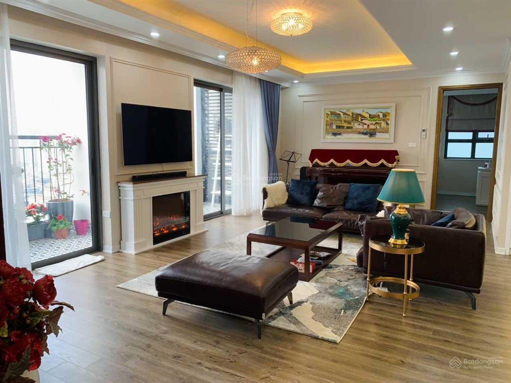 Chính chủ bán căn hộ diamond flower lê văn lương, 173m2, 3pn 2vs, full nội thất, căn góc cực thoáng