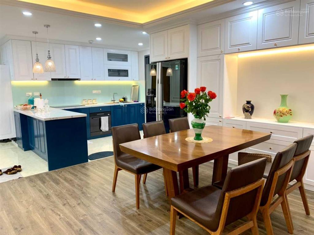 Chính chủ bán căn hộ diamond flower lê văn lương, 173m2, 3pn 2vs, full nội thất, căn góc cực thoáng