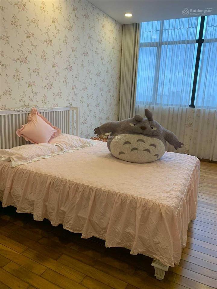 Chính chủ bán căn 90 nguyễn tuân, 70m2, thiết kế 2 phòng ngủ 2 vệ sinh, nội thất đầy đủ, tầng trung