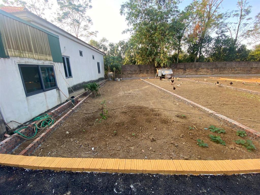 100m sát cnc hoà lạc giá chỉ có 2,1 tỷ. đường ô tô vào tận đất.